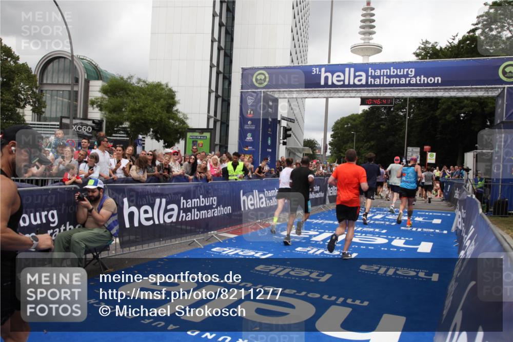 29.06.2025 - hella hamburg halbmarathon Michael Strokosch http://msf.ph/oto/8211277 29.06.2025 10:46:40 Ziel 1920, 1942, 5459, 8482, 9051, 9232, 9529, 13525, 13554, 15026, 15133, 15206, 15714, 17281, 17461, 18297, 18882 meine-sportfotos.de