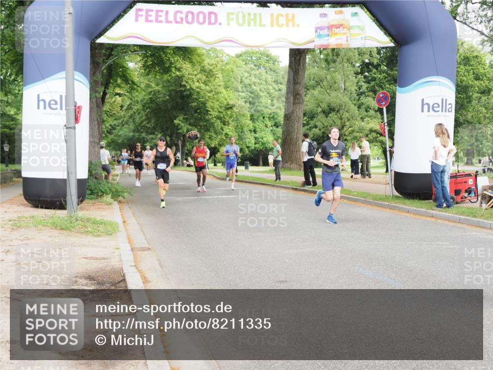 29.06.2025 - hella hamburg halbmarathon MichiJ http://msf.ph/oto/8211335 29.06.2025 10:23:06 Zwischen KM18-KM19 1080, 6305, 7534, 8312, 9376, 11227, 16243, 18906 meine-sportfotos.de