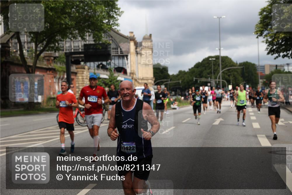 29.06.2025 - hella hamburg halbmarathon Yannick Fuchs http://msf.ph/oto/8211347 29.06.2025 10:45:15 20KM 1335, 1366, 2411, 2540, 2636, 2823, 2880, 2946, 4816, 5336, 5600, 5820, 7224, 7369, 7943, 8205, 8261, 8508, 8930, 8989, 9214, 9959, 10057, 10215, 10508, 10603, 10667, 10691, 11124, 11214, 11422, 11512, 11625, 11733, 12016, 12778, 12949, 13073, 13808, 14125, 14458, 15426, 15480, 15720, 15871, 15899, 16285, 16291, 16666, 16907, 17129, 17823, 18182, 18413, 18820, 19007, 19053 meine-sportfotos.de