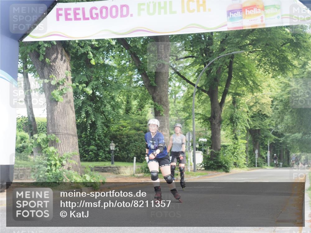 29.06.2025 - hella hamburg halbmarathon KatJ http://msf.ph/oto/8211357 29.06.2025 09:34:59 Zwischen KM18-KM19  meine-sportfotos.de