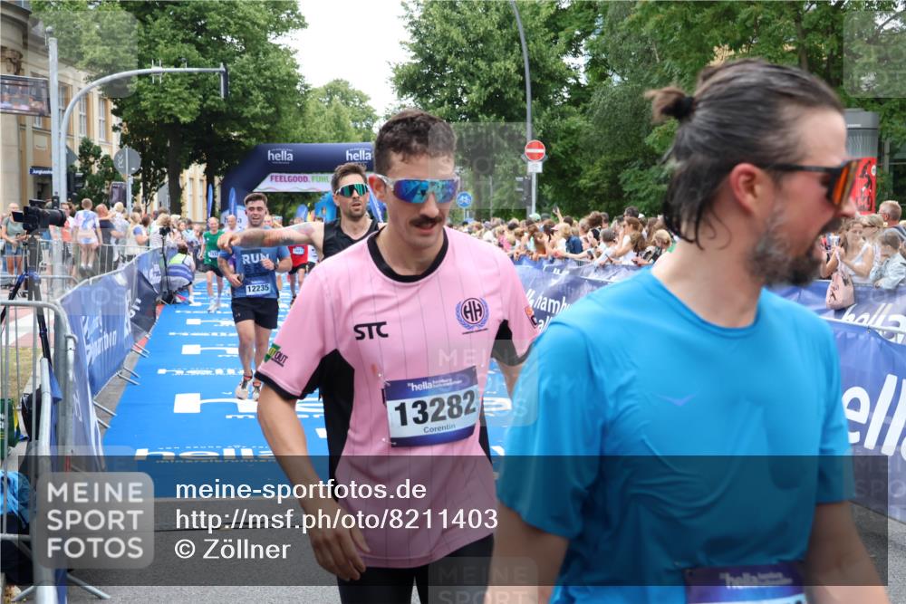 29.06.2025 - hella hamburg halbmarathon Zöllner http://msf.ph/oto/8211403 29.06.2025 10:50:18 Ziel 1119, 3296, 4933, 7176, 7930, 7932, 8921, 10371, 11607, 12235, 12949, 13609, 13690, 15620, 16000, 16242, 18499, 18811, 19040 meine-sportfotos.de