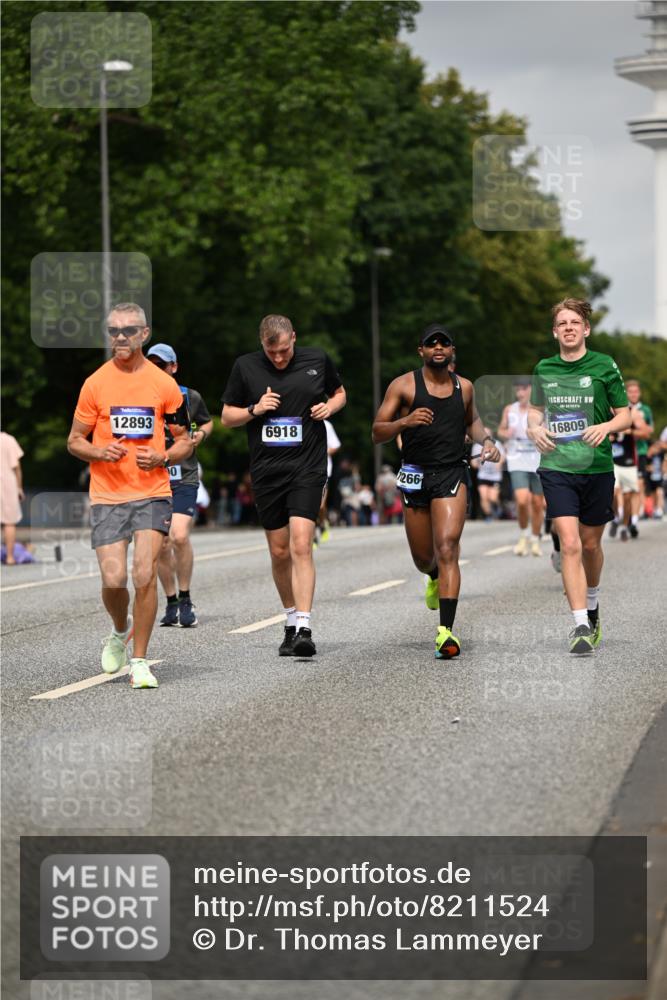 29.06.2025 - hella hamburg halbmarathon Dr. Thomas Lammeyer http://msf.ph/oto/8211524 29.06.2025 10:12:34 Kennedybrücke 1147, 1188, 1527, 2190, 2309, 2978, 4864, 5100, 5885, 6590, 6918, 7348, 7453, 9071, 9457, 9616, 9718, 9966 meine-sportfotos.de