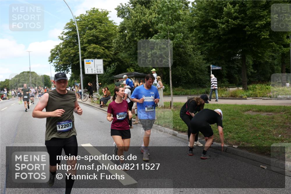 29.06.2025 - hella hamburg halbmarathon Yannick Fuchs http://msf.ph/oto/8211527 29.06.2025 11:23:13 20KM 1025, 1890, 2342, 2588, 3029, 3050, 3600, 3601, 3753, 4314, 4378, 4580, 5406, 5437, 5561, 5658, 5965, 6103, 6787, 8855, 9780, 10826, 10921, 11168, 11178, 11245, 12326, 12505, 12758, 13045, 13464, 13842, 14610, 14611, 14649, 15847, 16115, 16659, 19156, 19213 meine-sportfotos.de