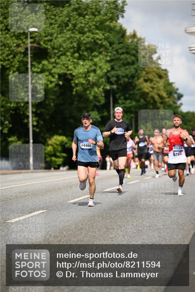 29.06.2025 - hella hamburg halbmarathon Dr. Thomas Lammeyer http://msf.ph/oto/8211594 29.06.2025 09:48:58 Kennedybrücke 57, 1686, 1707, 1990, 2689, 4129, 4679, 4698, 4749, 5187, 5550, 6358, 6878, 7186, 7481, 7880, 7965, 8190, 9634, 10017, 10484, 10876, 11120 meine-sportfotos.de