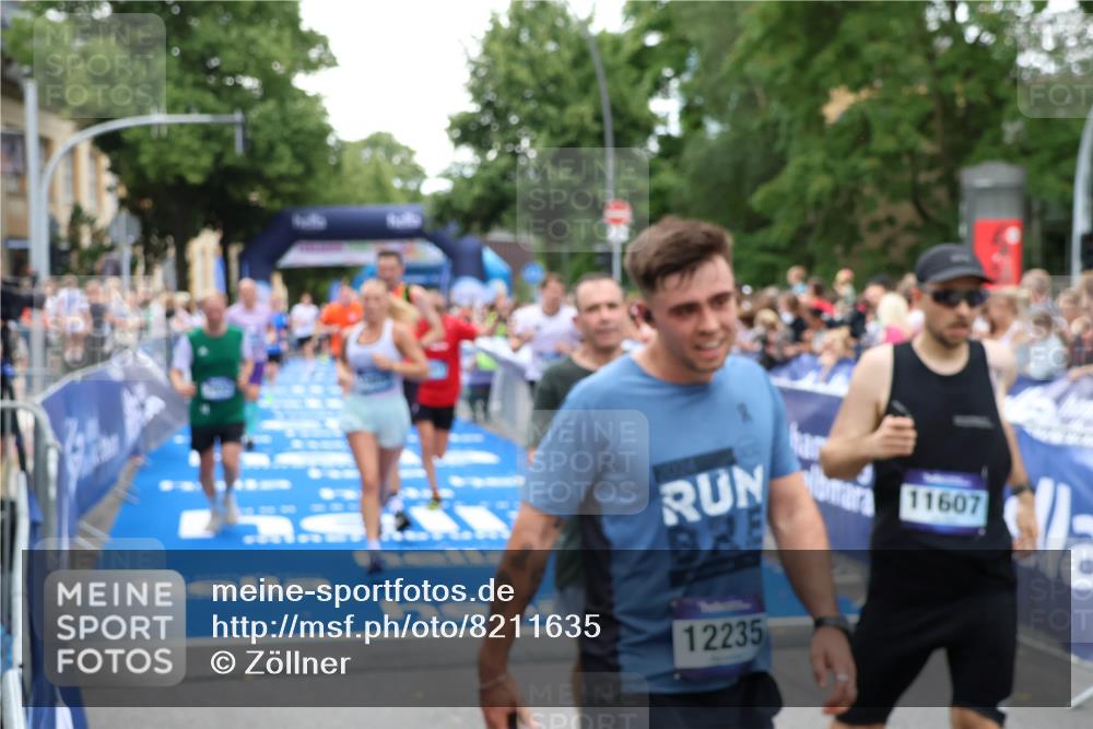 29.06.2025 - hella hamburg halbmarathon Zöllner http://msf.ph/oto/8211635 29.06.2025 10:50:21 Ziel 4933, 7930, 7932, 8921, 10371, 12949, 13609, 13690, 14034, 15620, 16000, 16242, 18499, 18811, 19040 meine-sportfotos.de
