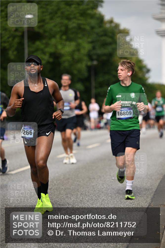 29.06.2025 - hella hamburg halbmarathon Dr. Thomas Lammeyer http://msf.ph/oto/8211752 29.06.2025 10:12:36 Kennedybrücke 1147, 1188, 1527, 2190, 2309, 2978, 4864, 5100, 5885, 6590, 6918, 7348, 7453, 9071, 9457, 9616, 9718, 9966 meine-sportfotos.de