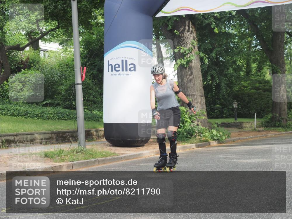 29.06.2025 - hella hamburg halbmarathon KatJ http://msf.ph/oto/8211790 29.06.2025 09:35:01 Zwischen KM18-KM19  meine-sportfotos.de