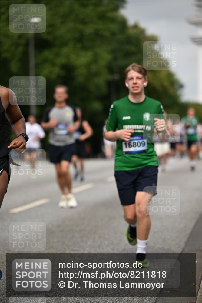 29.06.2025 - hella hamburg halbmarathon Dr. Thomas Lammeyer http://msf.ph/oto/8211818 29.06.2025 10:12:37 Kennedybrücke 1147, 1188, 1527, 2190, 2309, 2978, 5100, 5885, 6590, 6674, 6918, 7348, 7453, 9071, 9457, 9616, 9718, 9966, 10857 meine-sportfotos.de