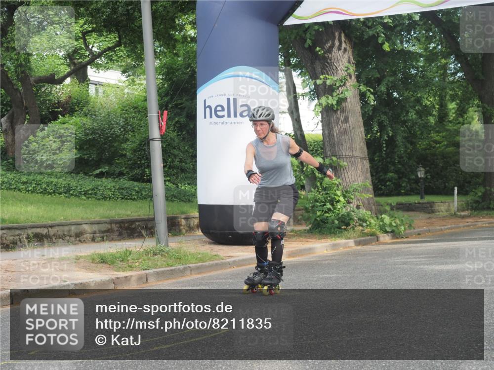 29.06.2025 - hella hamburg halbmarathon KatJ http://msf.ph/oto/8211835 29.06.2025 09:35:01 Zwischen KM18-KM19  meine-sportfotos.de