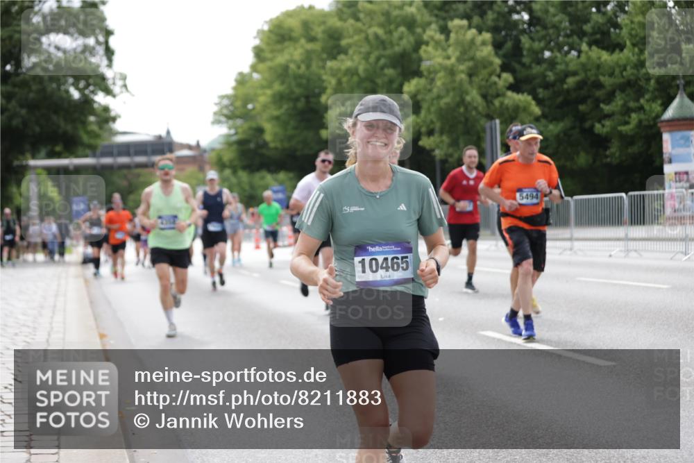29.06.2025 - hella hamburg halbmarathon Jannik Wohlers http://msf.ph/oto/8211883 29.06.2025 10:26:35 Lombardsbrücke 1530, 1793, 1973, 2045, 2306, 4358, 5494, 5495, 5707, 6637, 7069, 7234, 7314, 8056, 9349, 10465, 11110, 11740, 12071, 13462, 14020, 14021, 15108, 16479, 17049, 17445, 18962, 18976, 18978 meine-sportfotos.de