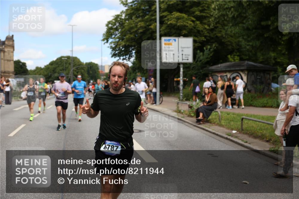 29.06.2025 - hella hamburg halbmarathon Yannick Fuchs http://msf.ph/oto/8211944 29.06.2025 11:23:16 20KM 1025, 1890, 2588, 3029, 3430, 3600, 3601, 3753, 4314, 4580, 5406, 5437, 5561, 5658, 5965, 6103, 6787, 8187, 8717, 8855, 9780, 10336, 10826, 10921, 11168, 11245, 12073, 12326, 12505, 12758, 13045, 13464, 13842, 14000, 14099, 14610, 14611, 14649, 15847, 16115, 16659, 18369, 19156 meine-sportfotos.de