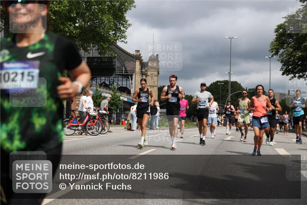 29.06.2025 - hella hamburg halbmarathon Yannick Fuchs http://msf.ph/oto/8211986 29.06.2025 10:45:21 20KM 1335, 1366, 2411, 2540, 2636, 2823, 2946, 4297, 4404, 4967, 5087, 5336, 5600, 5820, 7224, 7369, 7943, 8261, 8508, 8930, 8989, 9214, 9476, 9793, 9959, 10057, 10215, 10508, 10603, 10667, 10691, 10868, 11124, 11422, 11512, 11625, 11733, 12778, 13073, 13403, 13799, 14012, 14458, 15426, 15480, 15871, 15899, 16666, 16907, 17530, 17823, 18820, 19007, 19020, 19053 meine-sportfotos.de