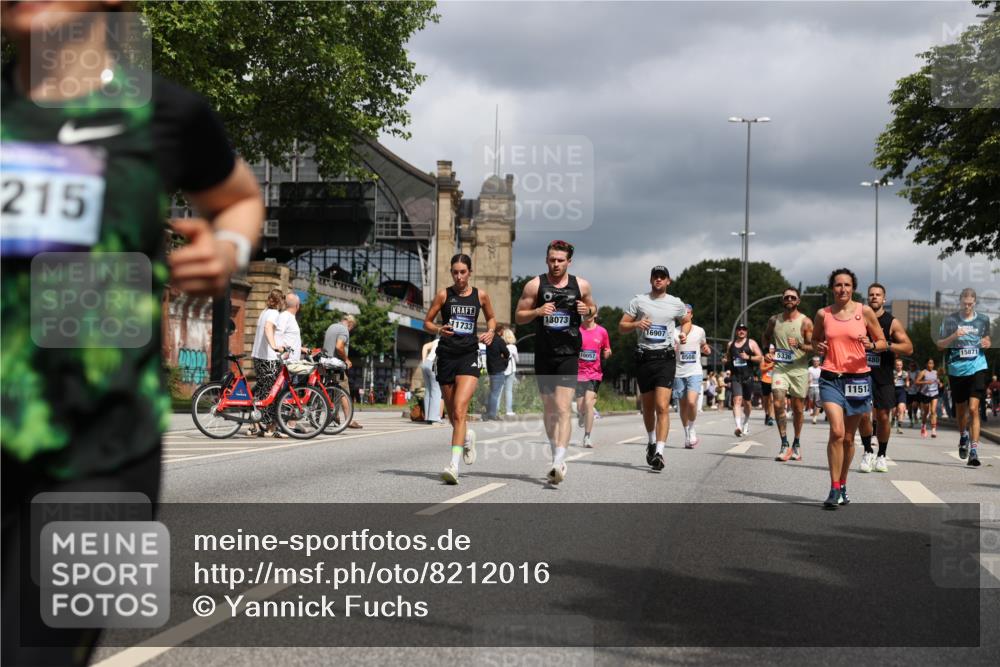 29.06.2025 - hella hamburg halbmarathon Yannick Fuchs http://msf.ph/oto/8212016 29.06.2025 10:45:21 20KM 1335, 1366, 2411, 2540, 2636, 2823, 2946, 4297, 4404, 4967, 5087, 5336, 5600, 5820, 7224, 7369, 7943, 8261, 8508, 8930, 8989, 9214, 9476, 9793, 9959, 10057, 10215, 10508, 10603, 10667, 10691, 10868, 11124, 11422, 11512, 11625, 11733, 12778, 13073, 13403, 13799, 14012, 14458, 15426, 15480, 15871, 15899, 16666, 16907, 17530, 17823, 18820, 19007, 19020, 19053 meine-sportfotos.de