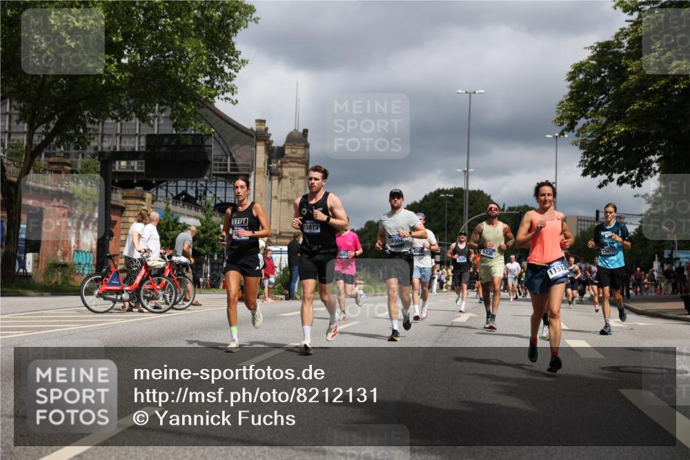 29.06.2025 - hella hamburg halbmarathon Yannick Fuchs http://msf.ph/oto/8212131 29.06.2025 10:45:21 20KM 1335, 1366, 2411, 2540, 2636, 2823, 2946, 4297, 4404, 4967, 5087, 5336, 5600, 5820, 7224, 7369, 7943, 8261, 8508, 8930, 8989, 9214, 9476, 9793, 9959, 10057, 10215, 10508, 10603, 10667, 10691, 10868, 11124, 11422, 11512, 11625, 11733, 12778, 13073, 13403, 13799, 14012, 14458, 15426, 15480, 15871, 15899, 16666, 16907, 17530, 17823, 18820, 19007, 19020, 19053 meine-sportfotos.de