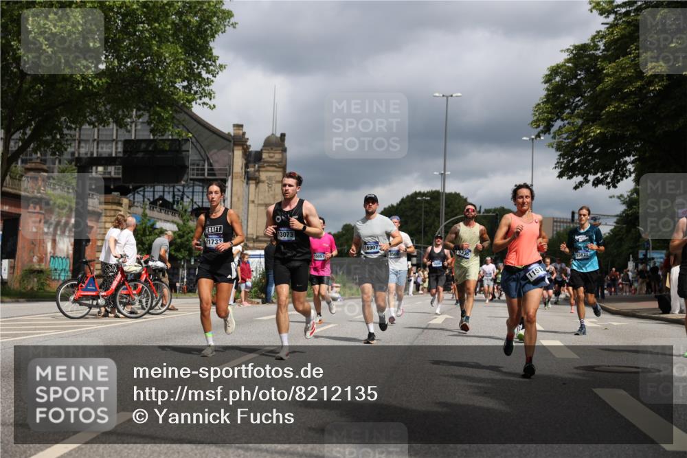 29.06.2025 - hella hamburg halbmarathon Yannick Fuchs http://msf.ph/oto/8212135 29.06.2025 10:45:21 20KM 1335, 1366, 2411, 2540, 2636, 2823, 2946, 4297, 4404, 4967, 5087, 5336, 5600, 5820, 7224, 7369, 7943, 8261, 8508, 8930, 8989, 9214, 9476, 9793, 9959, 10057, 10215, 10508, 10603, 10667, 10691, 10868, 11124, 11422, 11512, 11625, 11733, 12778, 13073, 13403, 13799, 14012, 14458, 15426, 15480, 15871, 15899, 16666, 16907, 17530, 17823, 18820, 19007, 19020, 19053 meine-sportfotos.de