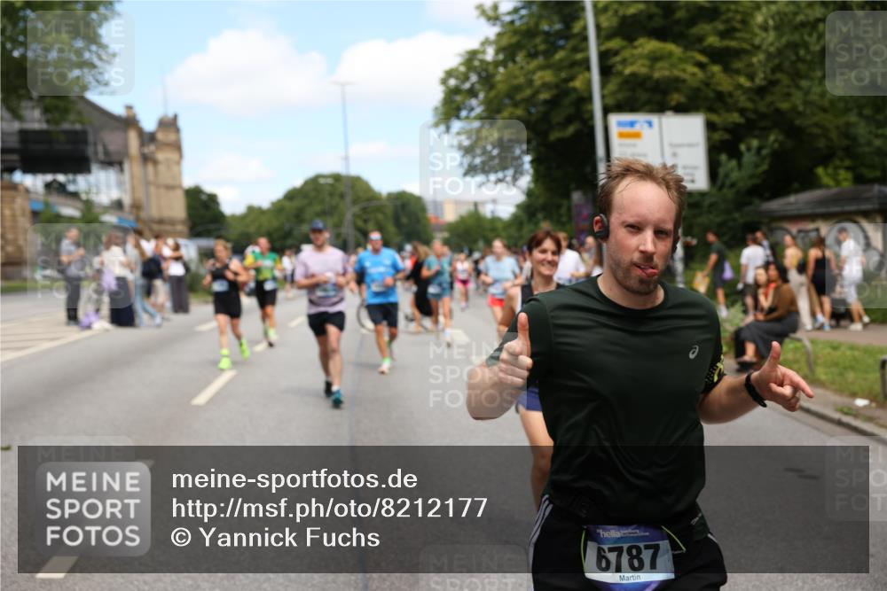 29.06.2025 - hella hamburg halbmarathon Yannick Fuchs http://msf.ph/oto/8212177 29.06.2025 11:23:17 20KM 1025, 1890, 2588, 3029, 3430, 3600, 3601, 3753, 4314, 4580, 5406, 5437, 5561, 5658, 5965, 6103, 6787, 8187, 8717, 8855, 9780, 10336, 10826, 10921, 11168, 11245, 11984, 12073, 12326, 12758, 13045, 13464, 13842, 14000, 14099, 14610, 14611, 14649, 15739, 15847, 16115, 16659, 18369, 19156 meine-sportfotos.de