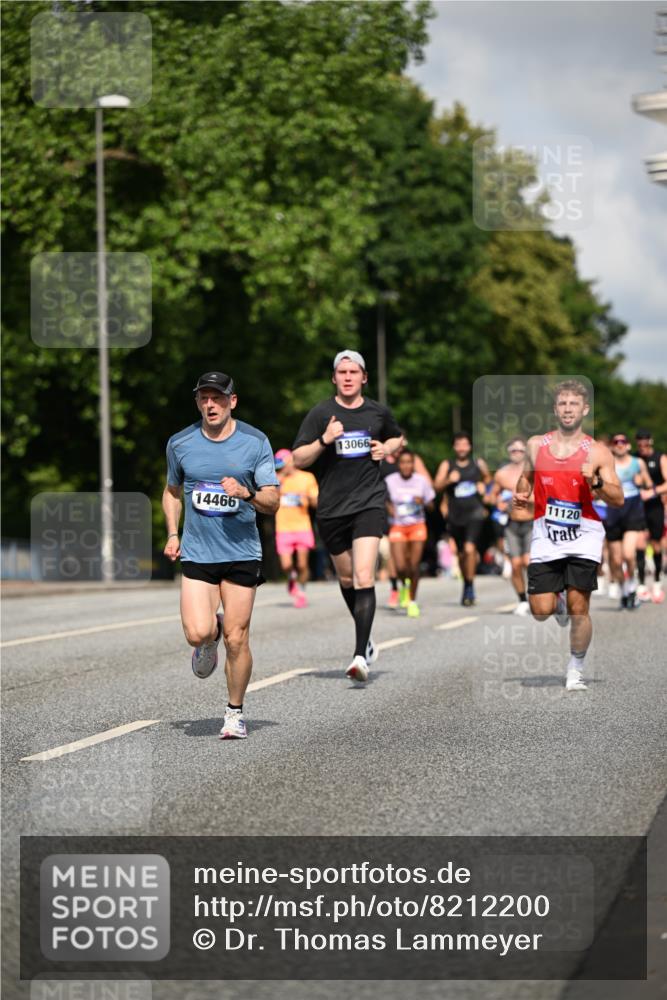 29.06.2025 - hella hamburg halbmarathon Dr. Thomas Lammeyer http://msf.ph/oto/8212200 29.06.2025 09:48:59 Kennedybrücke 57, 1686, 1707, 1894, 2689, 4129, 4679, 4698, 4749, 5187, 5550, 6358, 6878, 7186, 7481, 7880, 7965, 8190, 9634, 10017, 10484, 10876, 11120 meine-sportfotos.de