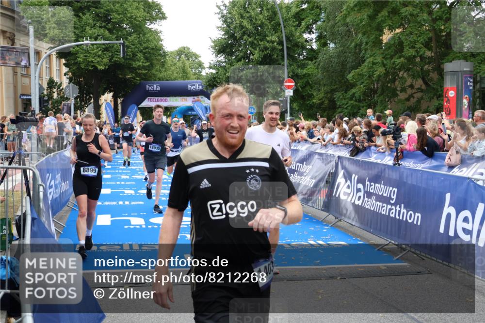 29.06.2025 - hella hamburg halbmarathon Zöllner http://msf.ph/oto/8212268 29.06.2025 10:50:30 Ziel 3414, 4127, 4247, 5447, 6795, 8153, 8899, 11455, 12035, 12624, 14626, 17319, 18394 meine-sportfotos.de