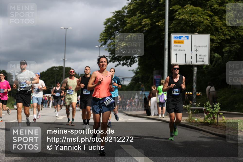 29.06.2025 - hella hamburg halbmarathon Yannick Fuchs http://msf.ph/oto/8212272 29.06.2025 10:45:22 20KM 1335, 1366, 2411, 2540, 2636, 2823, 2946, 4297, 4404, 4967, 5087, 5336, 5600, 5820, 7224, 7369, 7943, 8261, 8508, 8930, 8989, 9214, 9476, 9793, 9959, 10057, 10215, 10508, 10603, 10667, 10691, 10868, 11124, 11422, 11512, 11625, 11733, 12450, 12778, 13073, 13403, 13799, 14012, 14248, 14458, 15426, 15480, 15871, 15899, 16666, 16907, 17530, 17823, 18820, 19007, 19020, 19053 meine-sportfotos.de