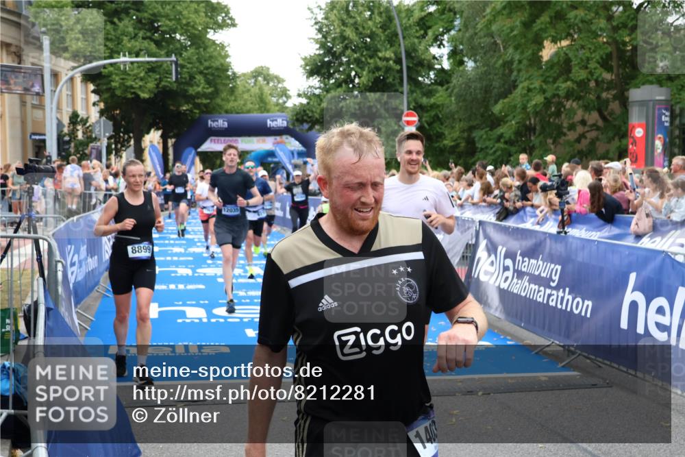 29.06.2025 - hella hamburg halbmarathon Zöllner http://msf.ph/oto/8212281 29.06.2025 10:50:31 Ziel 3414, 4127, 4247, 5447, 6795, 8153, 8899, 11455, 12035, 12624, 14626, 17319, 18394 meine-sportfotos.de