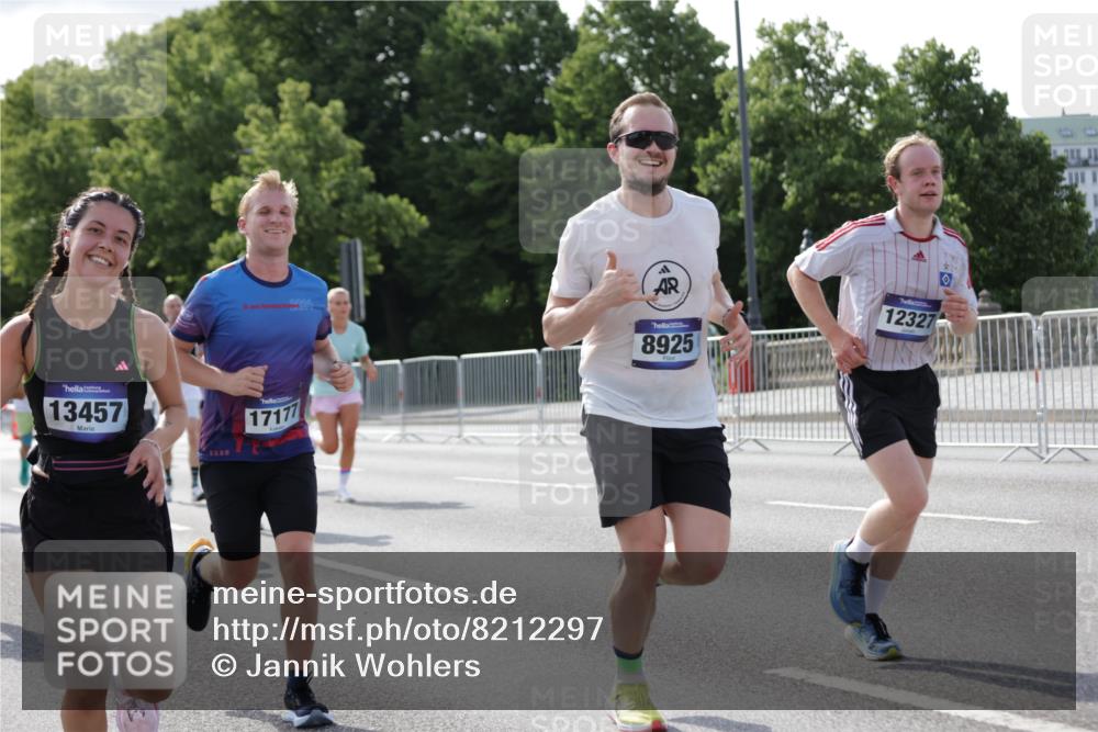 29.06.2025 - hella hamburg halbmarathon Jannik Wohlers http://msf.ph/oto/8212297 29.06.2025 09:49:32 Lombardsbrücke 1343, 1615, 1800, 1975, 2324, 2415, 2573, 2949, 3431, 3530, 4303, 4318, 4528, 5248, 6123, 6682, 7495, 7796, 8629, 8925, 9264, 9265, 9294, 9296, 9979, 10680, 11765, 12327, 12839, 13141, 13457, 13800, 14077, 14204, 14374, 14560, 14688, 15013, 15255, 15351, 16399, 17125, 17177, 17214, 17215, 17360, 17971, 18149, 18173, 18285, 18412, 18464, 18529, 18734, 18761, 18979, 19090 meine-sportfotos.de