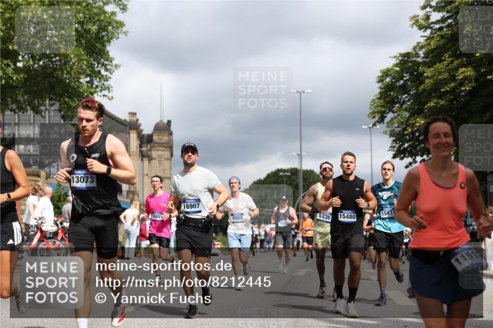 29.06.2025 - hella hamburg halbmarathon Yannick Fuchs http://msf.ph/oto/8212445 29.06.2025 10:45:23 20KM 1335, 1366, 2411, 2540, 2636, 2823, 2946, 4297, 4404, 4839, 4967, 5087, 5336, 5600, 5820, 7224, 7369, 7943, 8261, 8508, 8930, 8989, 9214, 9476, 9739, 9793, 9959, 10057, 10215, 10508, 10603, 10667, 10691, 10868, 11124, 11512, 11625, 11733, 12450, 12778, 13073, 13403, 13707, 13799, 14012, 14248, 14458, 15426, 15480, 15496, 15871, 15899, 16666, 16907, 17530, 17823, 18820, 19007, 19020, 19053 meine-sportfotos.de