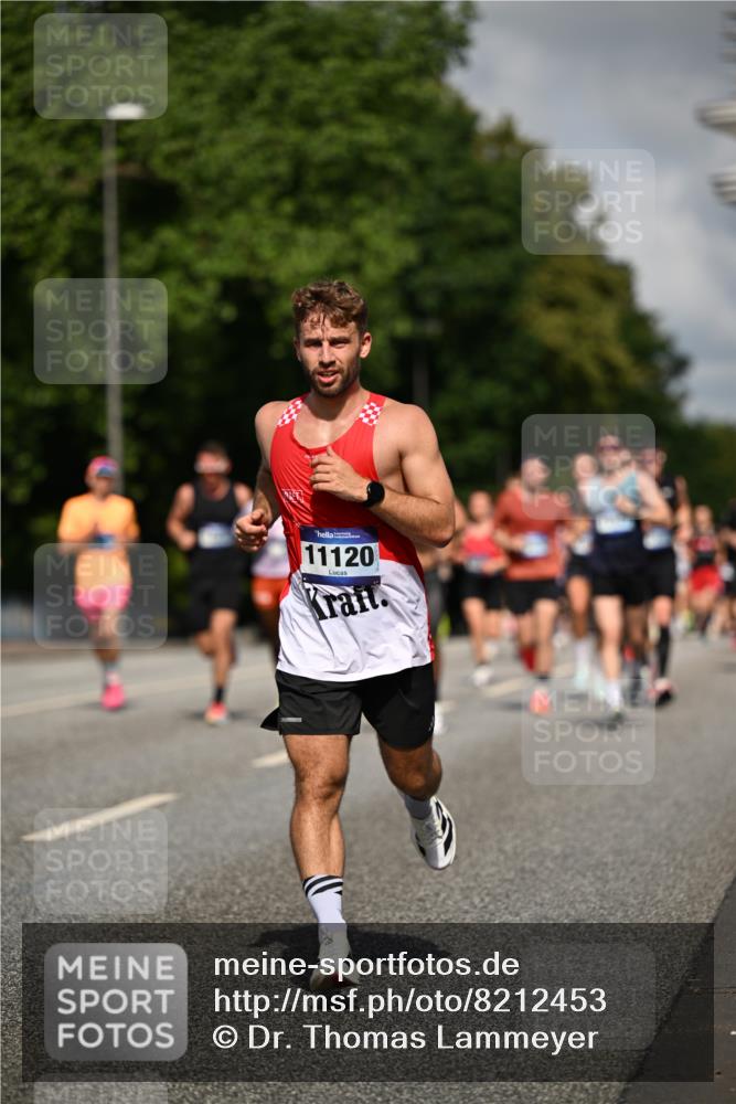 29.06.2025 - hella hamburg halbmarathon Dr. Thomas Lammeyer http://msf.ph/oto/8212453 29.06.2025 09:49:02 Kennedybrücke 57, 1686, 1707, 1894, 2689, 4129, 4463, 4679, 4698, 4749, 5187, 5550, 6358, 6878, 7186, 7481, 7880, 7965, 8062, 8190, 10017, 10484, 10876, 11120 meine-sportfotos.de