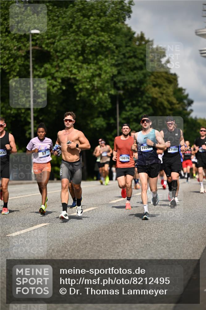 29.06.2025 - hella hamburg halbmarathon Dr. Thomas Lammeyer http://msf.ph/oto/8212495 29.06.2025 09:49:03 Kennedybrücke 57, 1686, 1707, 1894, 2689, 4129, 4463, 4679, 4749, 5187, 5550, 6358, 6878, 7186, 7481, 7880, 7965, 8062, 8190, 10017, 10484, 10876, 11120 meine-sportfotos.de