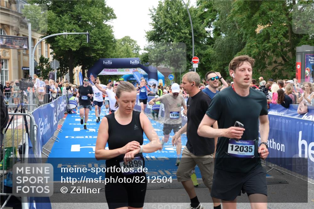 29.06.2025 - hella hamburg halbmarathon Zöllner http://msf.ph/oto/8212504 29.06.2025 10:50:33 Ziel 3414, 4127, 5447, 6282, 6795, 7397, 8153, 8576, 11214, 11455, 12624, 13812, 14626, 15803, 16806, 17179, 17247, 17319, 18394 meine-sportfotos.de