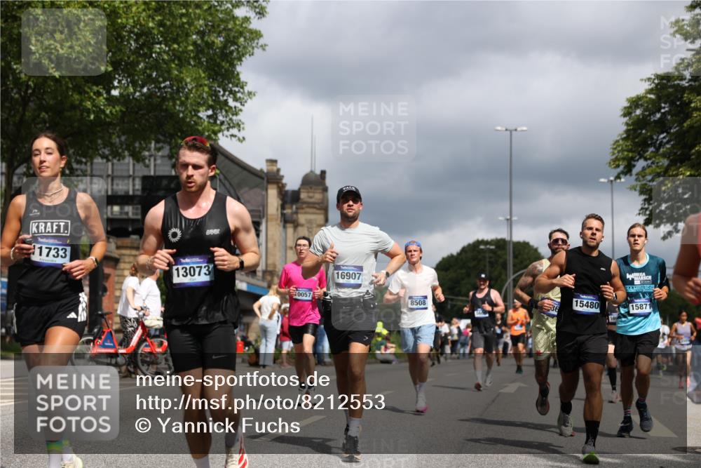 29.06.2025 - hella hamburg halbmarathon Yannick Fuchs http://msf.ph/oto/8212553 29.06.2025 10:45:23 20KM 1335, 1366, 2411, 2540, 2636, 2823, 2946, 4297, 4404, 4839, 4967, 5087, 5336, 5600, 5820, 7224, 7369, 7943, 8261, 8508, 8930, 8989, 9214, 9476, 9739, 9793, 9959, 10057, 10215, 10508, 10603, 10667, 10691, 10868, 11124, 11512, 11625, 11733, 12450, 12778, 13073, 13403, 13707, 13799, 14012, 14248, 14458, 15426, 15480, 15496, 15871, 15899, 16666, 16907, 17530, 17823, 18820, 19007, 19020, 19053 meine-sportfotos.de
