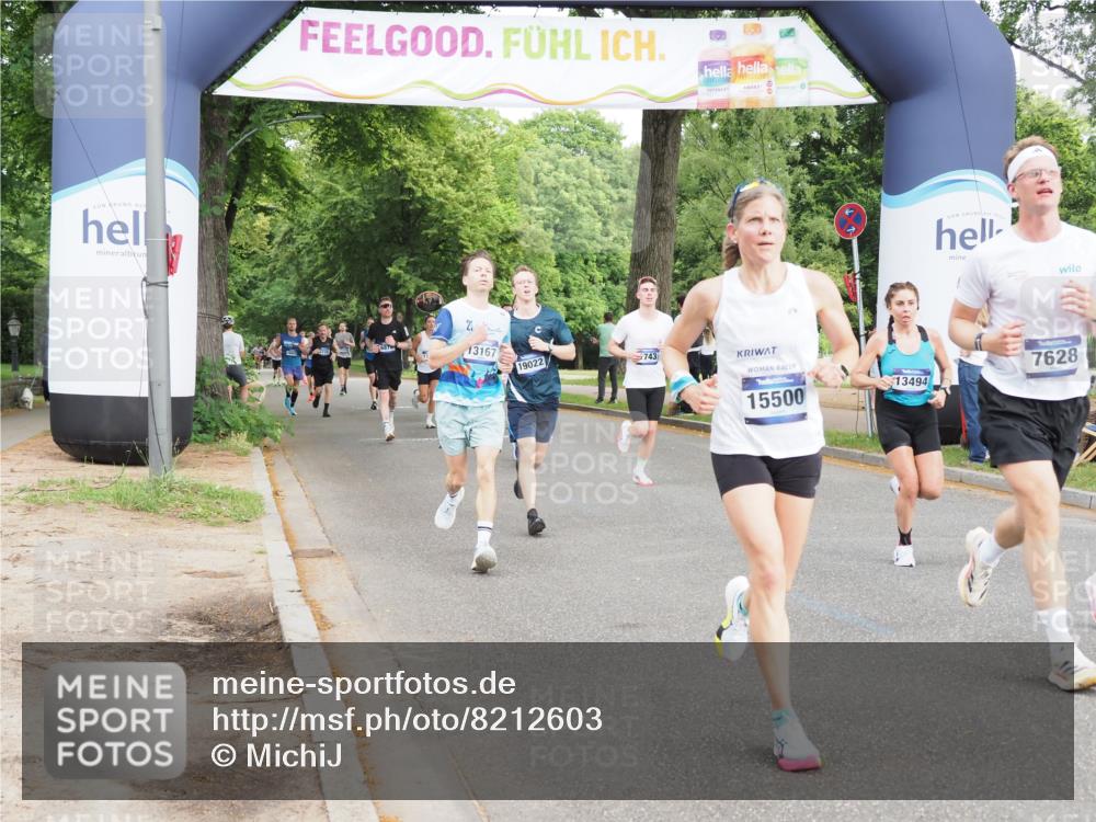 29.06.2025 - hella hamburg halbmarathon MichiJ http://msf.ph/oto/8212603 29.06.2025 10:23:19 Zwischen KM18-KM19 1743, 5550, 7628, 13167, 13493, 13494, 13771, 14448, 15268, 15500, 18026 meine-sportfotos.de