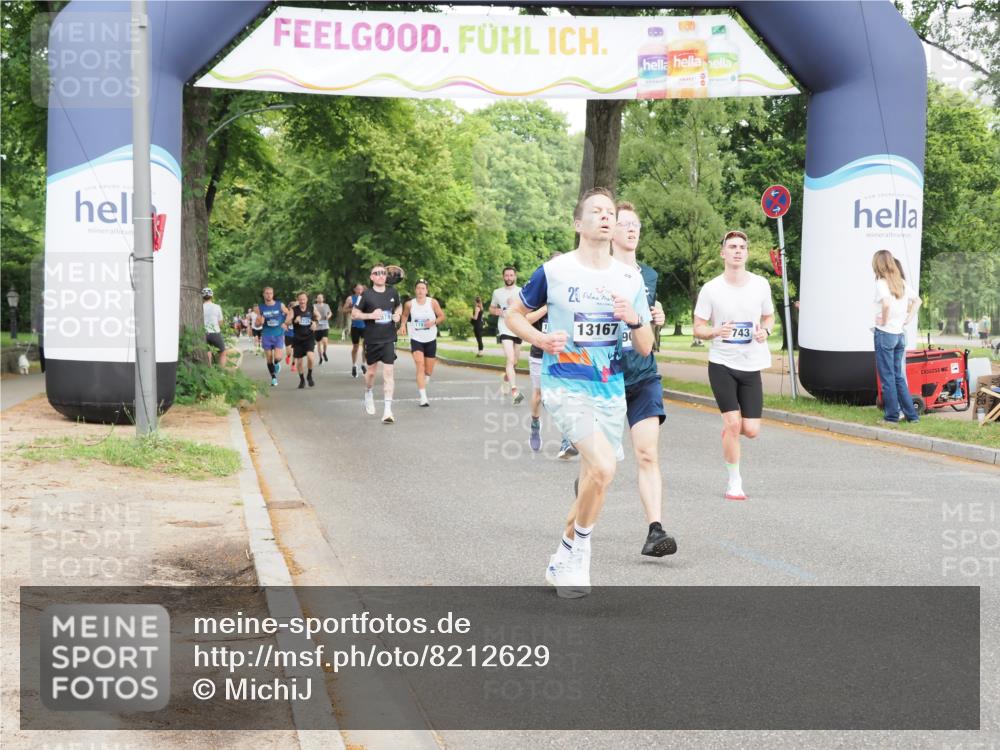 29.06.2025 - hella hamburg halbmarathon MichiJ http://msf.ph/oto/8212629 29.06.2025 10:23:20 Zwischen KM18-KM19 1743, 5550, 7628, 13167, 13493, 13494, 13771, 14448, 15268, 15500, 18026, 19022 meine-sportfotos.de