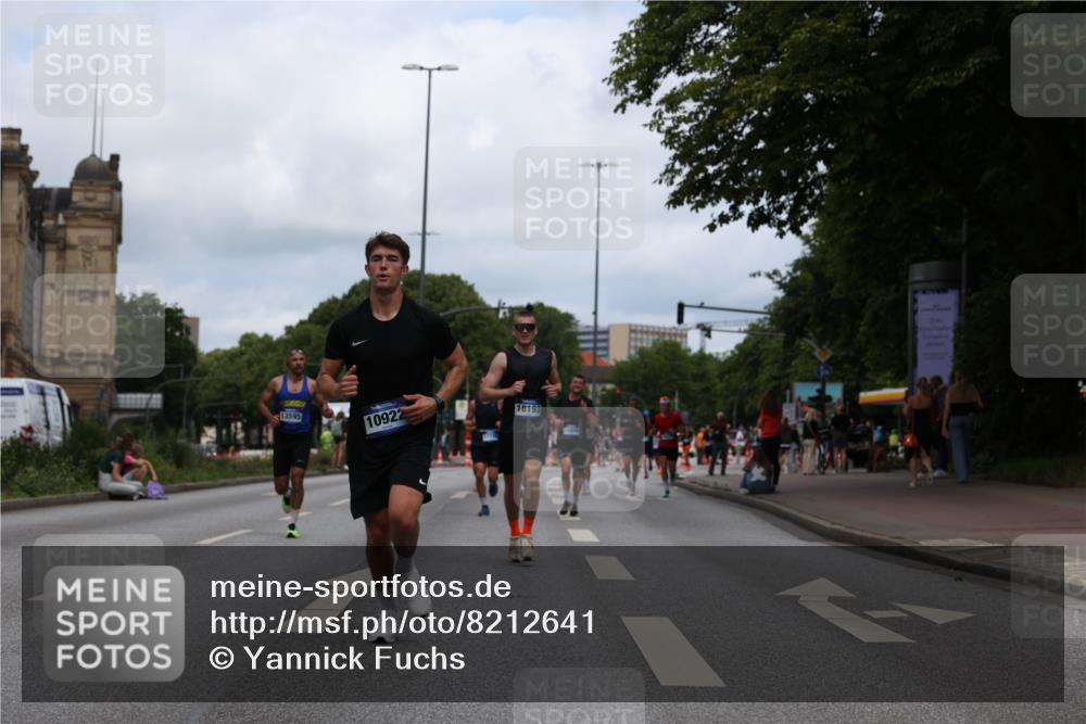29.06.2025 - hella hamburg halbmarathon Yannick Fuchs http://msf.ph/oto/8212641 29.06.2025 10:32:30 20KM 1505, 2404, 3480, 3790, 5791, 7152, 7154, 7743, 8571, 9017, 9171, 9643, 9944, 10793, 10922, 11106, 11423, 11952, 13148, 13595, 13900, 14274, 15303, 15382, 15888, 16698, 17726, 18103, 18193, 18276, 18277, 18723 meine-sportfotos.de