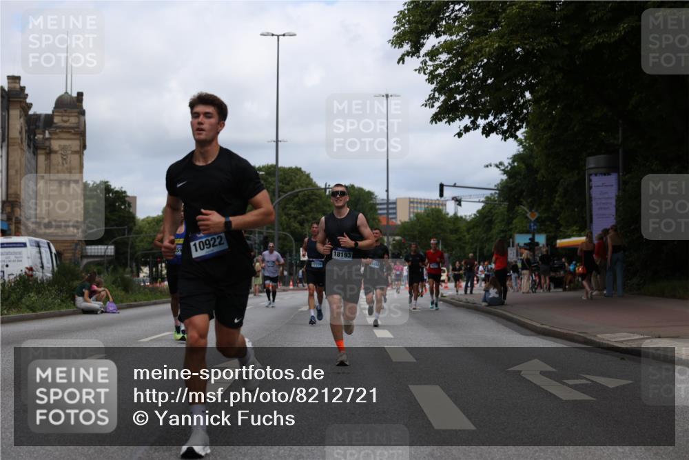 29.06.2025 - hella hamburg halbmarathon Yannick Fuchs http://msf.ph/oto/8212721 29.06.2025 10:32:31 20KM 1505, 2404, 3480, 3790, 5791, 7152, 7154, 7743, 8571, 9017, 9171, 9643, 9944, 10793, 10922, 11106, 11423, 11952, 13148, 13595, 13900, 14274, 15303, 15382, 15888, 16698, 17726, 18103, 18193, 18276, 18277, 18723 meine-sportfotos.de