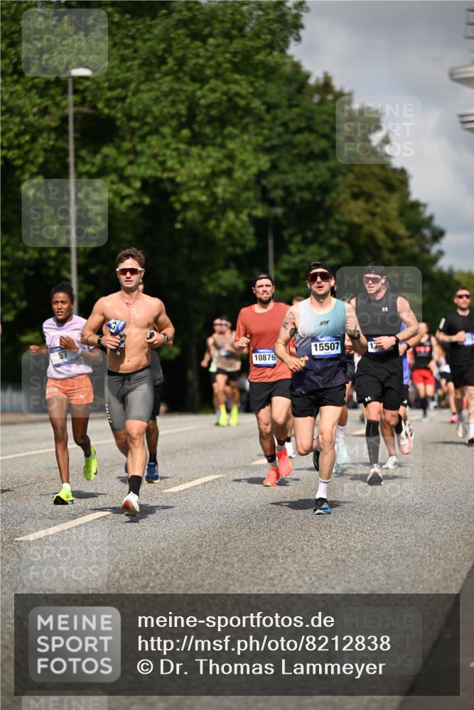 29.06.2025 - hella hamburg halbmarathon Dr. Thomas Lammeyer http://msf.ph/oto/8212838 29.06.2025 09:49:04 Kennedybrücke 57, 1686, 1707, 1894, 2689, 4129, 4463, 4679, 4749, 5187, 5550, 6358, 6878, 7186, 7481, 7880, 7965, 8062, 8190, 10017, 10484, 10876, 11120 meine-sportfotos.de