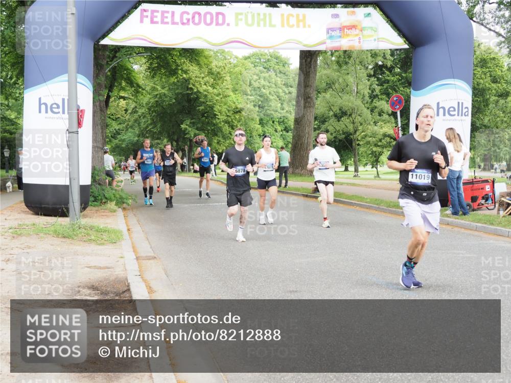 29.06.2025 - hella hamburg halbmarathon MichiJ http://msf.ph/oto/8212888 29.06.2025 10:23:21 Zwischen KM18-KM19 1743, 5550, 7628, 11019, 13167, 13493, 13494, 14448, 15268, 15500, 18026, 19022 meine-sportfotos.de