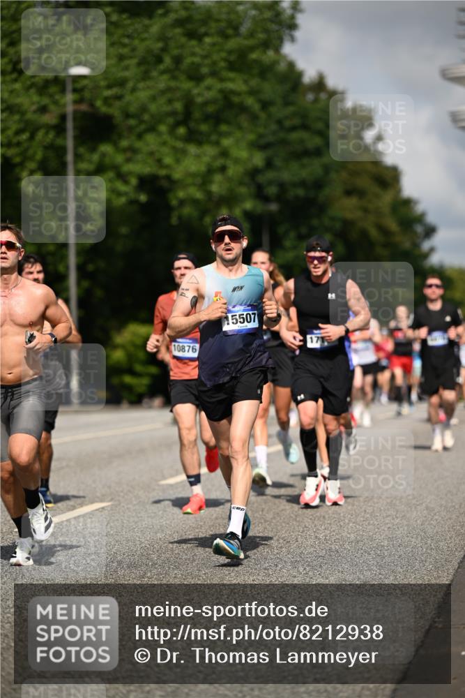 29.06.2025 - hella hamburg halbmarathon Dr. Thomas Lammeyer http://msf.ph/oto/8212938 29.06.2025 09:49:05 Kennedybrücke 57, 1686, 1707, 1894, 2689, 4129, 4463, 4749, 5187, 5550, 6878, 7186, 7880, 7965, 8062, 8190, 10484, 10876, 11120 meine-sportfotos.de