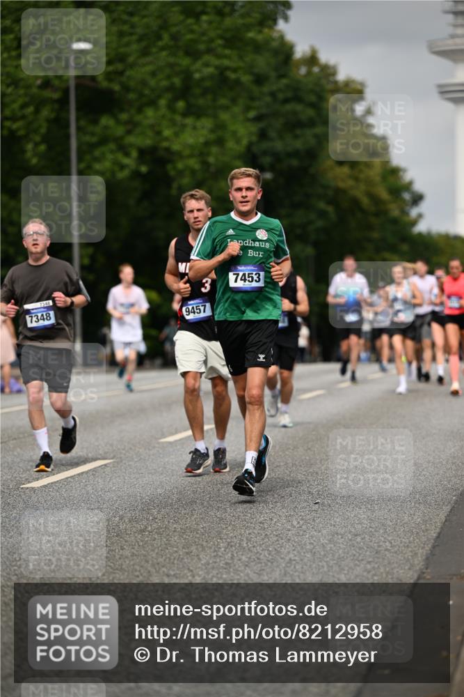 29.06.2025 - hella hamburg halbmarathon Dr. Thomas Lammeyer http://msf.ph/oto/8212958 29.06.2025 10:12:43 Kennedybrücke 1147, 1188, 1527, 2190, 2427, 2978, 4859, 5100, 5885, 6590, 6674, 6918, 7198, 7348, 7453, 9457, 9616, 9718, 9823, 9966, 10092, 10857 meine-sportfotos.de