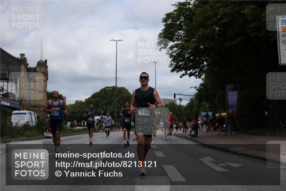 29.06.2025 - hella hamburg halbmarathon Yannick Fuchs http://msf.ph/oto/8213121 29.06.2025 10:32:32 20KM 1505, 2404, 3480, 3790, 5791, 7152, 7154, 7743, 8002, 8571, 9017, 9171, 9643, 9944, 10793, 10922, 11106, 11952, 13148, 13595, 13900, 14274, 15303, 15382, 15888, 16698, 17726, 18103, 18193, 18276, 18277, 18723 meine-sportfotos.de