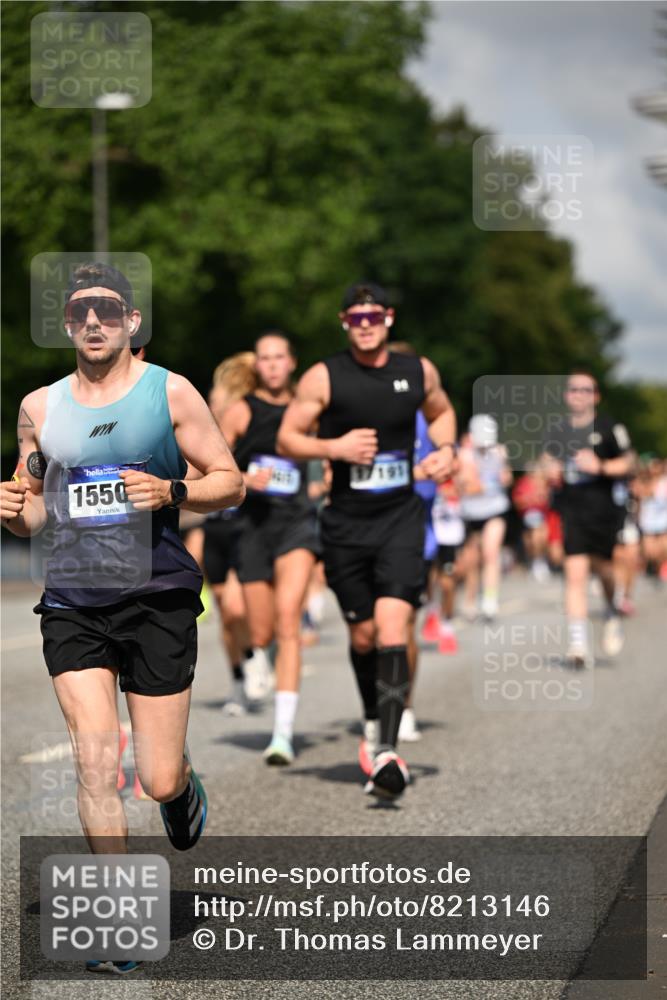 29.06.2025 - hella hamburg halbmarathon Dr. Thomas Lammeyer http://msf.ph/oto/8213146 29.06.2025 09:49:06 Kennedybrücke 57, 1686, 1707, 1894, 4129, 4463, 4749, 5187, 5550, 6878, 7055, 7186, 7880, 7965, 8062, 8190, 9345, 10484, 10876, 11120 meine-sportfotos.de