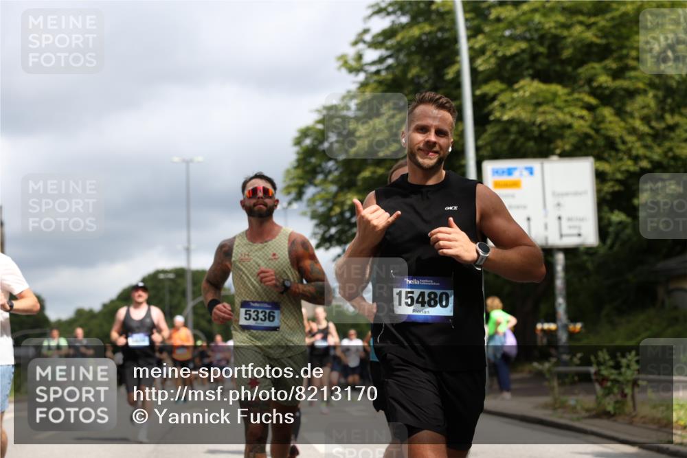 29.06.2025 - hella hamburg halbmarathon Yannick Fuchs http://msf.ph/oto/8213170 29.06.2025 10:45:25 20KM 1335, 1366, 2411, 2636, 2718, 2823, 2946, 4033, 4297, 4404, 4839, 4967, 5087, 5336, 5600, 5820, 7224, 7943, 8508, 8930, 8989, 9214, 9476, 9739, 9793, 9959, 10057, 10215, 10508, 10603, 10667, 10691, 10868, 11124, 11512, 11625, 11733, 12450, 13073, 13403, 13707, 13799, 14012, 14248, 14458, 15426, 15480, 15496, 15871, 15899, 16666, 16907, 17131, 17530, 17823, 18820, 19007, 19020, 19053 meine-sportfotos.de