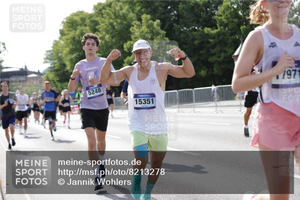 29.06.2025 - hella hamburg halbmarathon Jannik Wohlers http://msf.ph/oto/8213278 29.06.2025 09:49:37 Lombardsbrücke 1615, 1675, 1800, 1975, 2415, 2949, 3431, 3530, 4318, 4528, 5248, 5409, 6123, 6682, 7495, 7796, 8629, 8925, 9294, 9711, 9979, 10680, 10894, 11765, 12327, 12554, 12839, 13141, 13457, 14077, 14560, 14691, 15255, 15351, 15521, 17125, 17177, 17214, 17215, 17971, 17973, 18149, 18173, 18276, 18412, 18464, 18529, 18734, 18979, 19090 meine-sportfotos.de