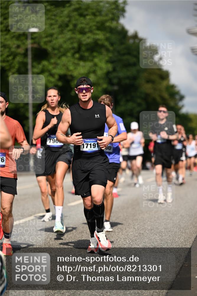 29.06.2025 - hella hamburg halbmarathon Dr. Thomas Lammeyer http://msf.ph/oto/8213301 29.06.2025 09:49:07 Kennedybrücke 57, 1686, 1707, 1894, 4129, 4463, 5187, 5550, 6878, 7055, 7186, 7880, 7965, 8062, 8190, 9345, 10484, 10876, 11120 meine-sportfotos.de