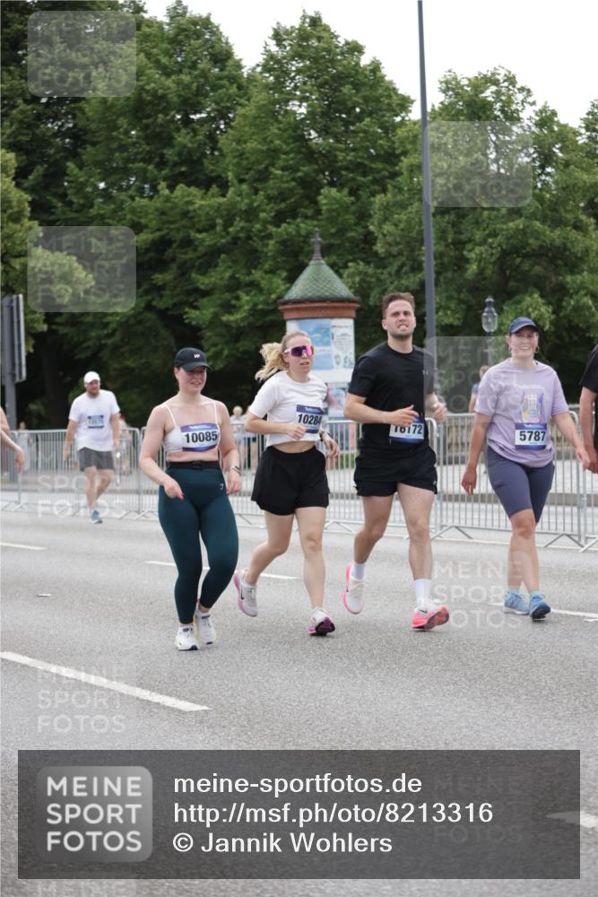 29.06.2025 - hella hamburg halbmarathon Jannik Wohlers http://msf.ph/oto/8213316 29.06.2025 11:18:31 Lombardsbrücke 1107, 2462, 2947, 3212, 4142, 4515, 4619, 4620, 5017, 5288, 5311, 5380, 5488, 6061, 6262, 6263, 7183, 7184, 8444, 8445, 8507, 8994, 9266, 9595, 9919, 10085, 10284, 11080, 11082, 11163, 11557, 11694, 12095, 12314, 12559, 12597, 12927, 13310, 13455, 16090, 16172, 16774, 16949, 17144, 17444, 17467, 18651, 18826, 19089 meine-sportfotos.de