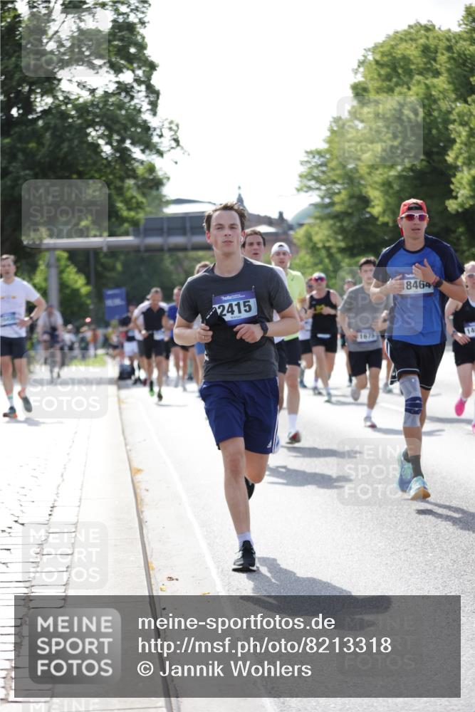 29.06.2025 - hella hamburg halbmarathon Jannik Wohlers http://msf.ph/oto/8213318 29.06.2025 09:49:39 Lombardsbrücke 1615, 1675, 1800, 1803, 2415, 3431, 3530, 4318, 4528, 5248, 5409, 6123, 6682, 6704, 7495, 7774, 7796, 8629, 8925, 9294, 9711, 9979, 10894, 12327, 12540, 12554, 13457, 14077, 14560, 14691, 15336, 15351, 15435, 15521, 17125, 17177, 17214, 17215, 17620, 17971, 17973, 18149, 18173, 18276, 18412, 18464, 18529, 18734, 18979, 19090 meine-sportfotos.de
