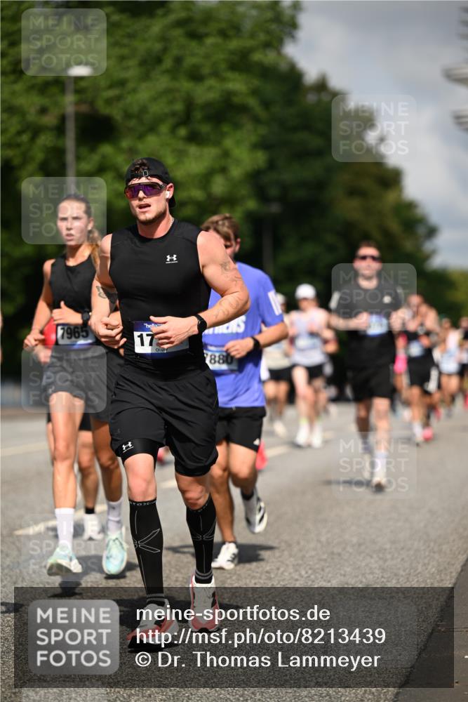 29.06.2025 - hella hamburg halbmarathon Dr. Thomas Lammeyer http://msf.ph/oto/8213439 29.06.2025 09:49:07 Kennedybrücke 57, 1686, 1707, 1894, 4129, 4463, 5187, 5550, 6878, 7055, 7186, 7880, 7965, 8062, 8190, 9345, 10484, 10876, 11120 meine-sportfotos.de
