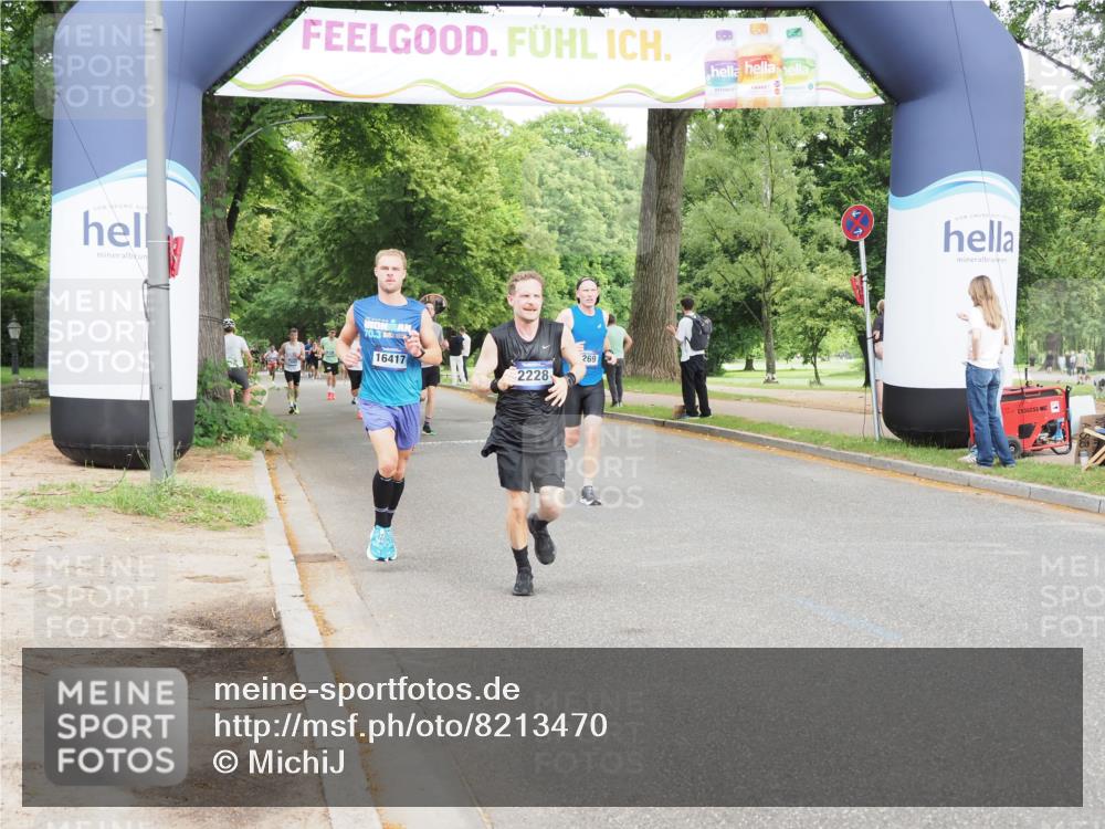 29.06.2025 - hella hamburg halbmarathon MichiJ http://msf.ph/oto/8213470 29.06.2025 10:23:24 Zwischen KM18-KM19 1743, 5269, 7628, 11019, 13167, 13493, 13494, 15500, 17877, 18026, 19022 meine-sportfotos.de