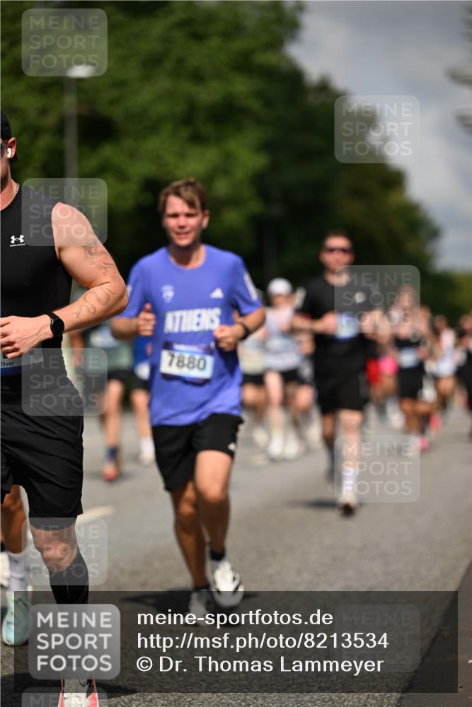29.06.2025 - hella hamburg halbmarathon Dr. Thomas Lammeyer http://msf.ph/oto/8213534 29.06.2025 09:49:08 Kennedybrücke 57, 1686, 1707, 1894, 4129, 4463, 5187, 5550, 6878, 7055, 7186, 7880, 7965, 8062, 8190, 9345, 10484, 10876, 11120 meine-sportfotos.de
