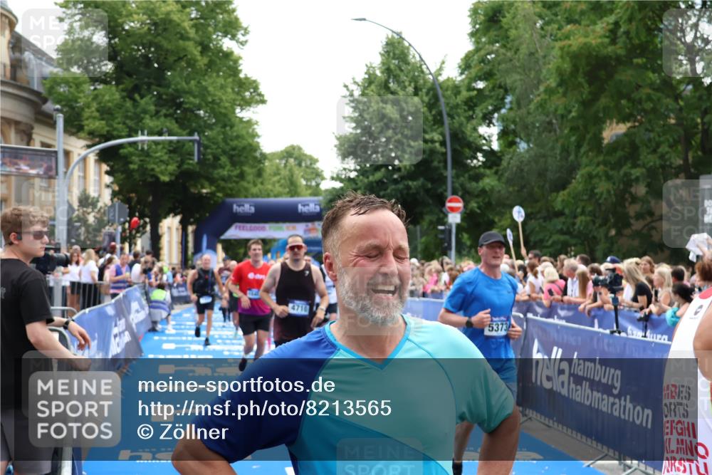 29.06.2025 - hella hamburg halbmarathon Zöllner http://msf.ph/oto/8213565 29.06.2025 11:22:13 Ziel 1483, 1513, 3179, 4710, 5373, 8095, 9369, 10174, 10622, 10808, 12859, 13573, 15423, 15436, 16190, 18245, 18256 meine-sportfotos.de