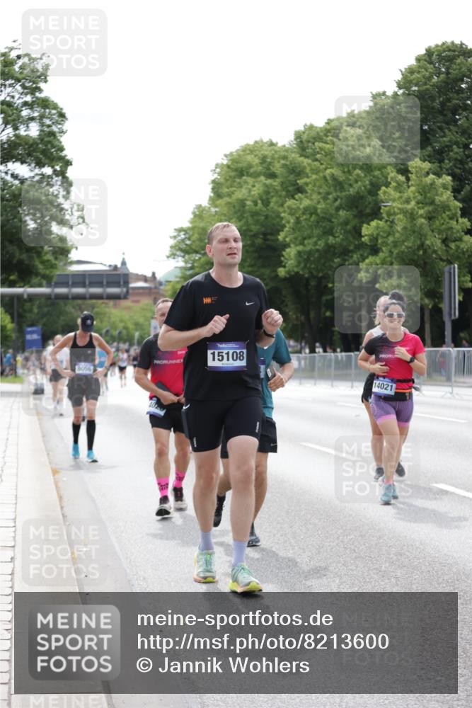 29.06.2025 - hella hamburg halbmarathon Jannik Wohlers http://msf.ph/oto/8213600 29.06.2025 10:26:46 Lombardsbrücke 1530, 1793, 2306, 2775, 4358, 5494, 5495, 5707, 6259, 6637, 7234, 7314, 7944, 8056, 8281, 9349, 10077, 10465, 11110, 11766, 13462, 14020, 14021, 15108, 15641, 17049, 17445, 18976 meine-sportfotos.de